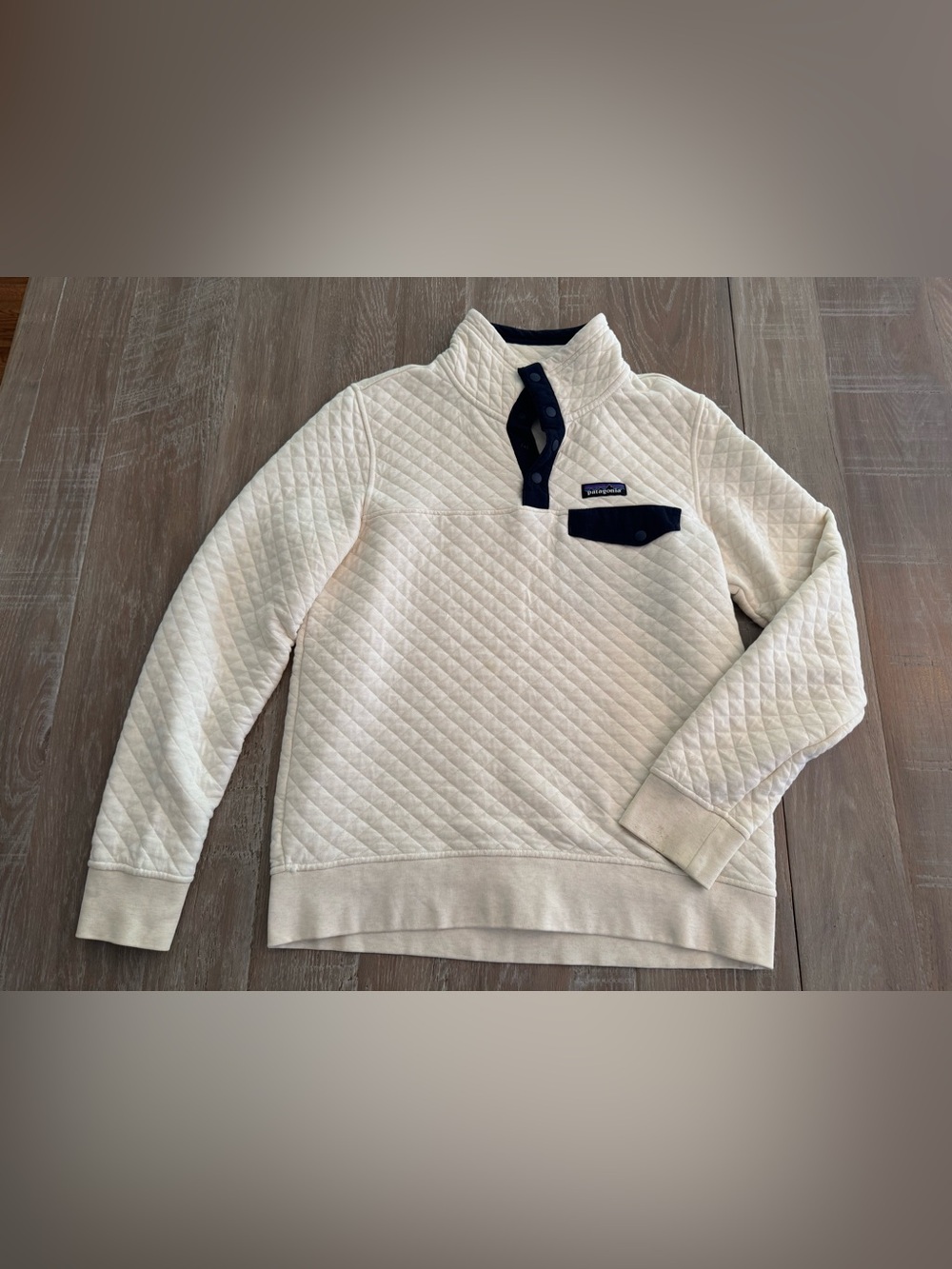 Small Patagonia cotton pullover